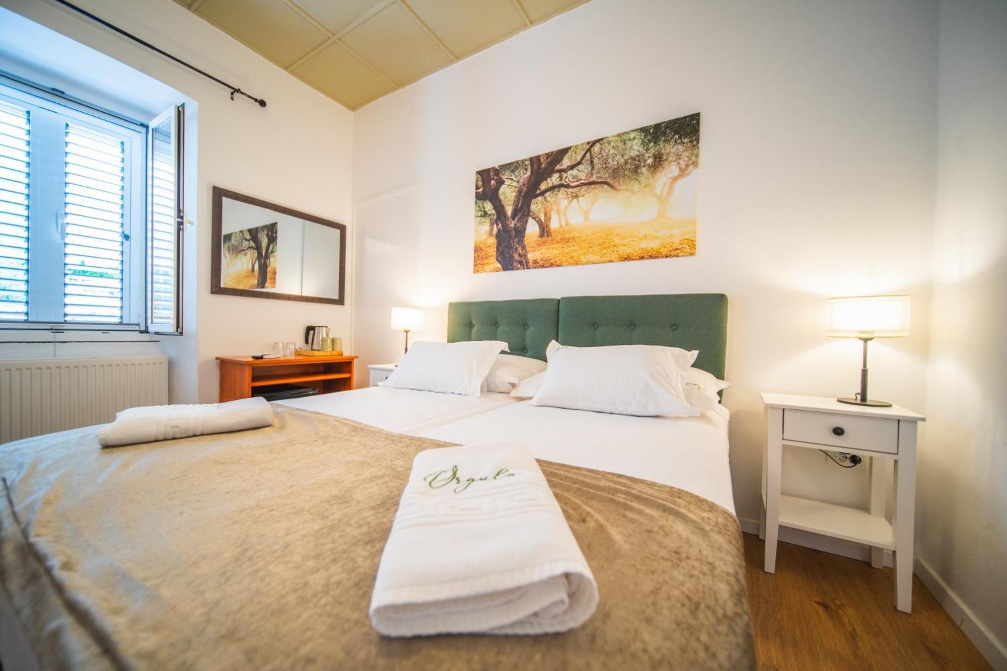Orgula Hotell Lumbarda Exteriör bild